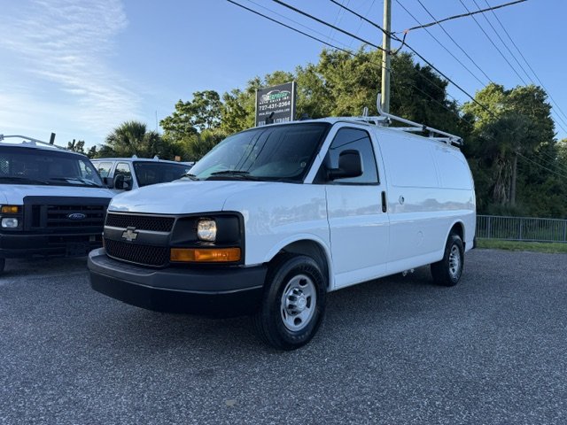 2017 Chevrolet G2500 Vans